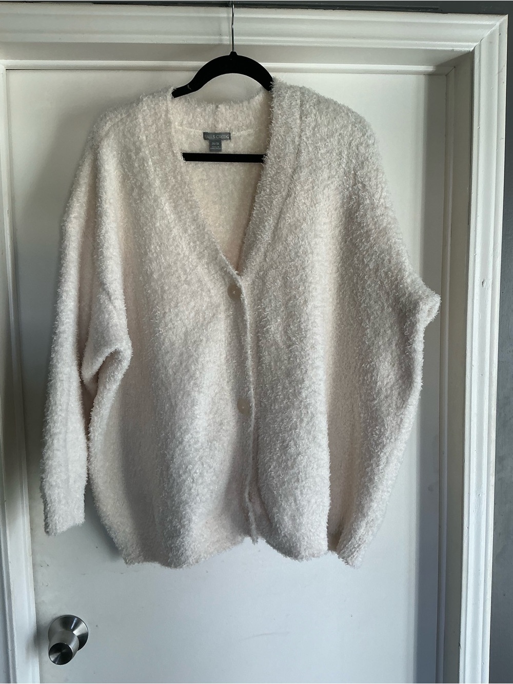NWOT Women’s plus Sz 2X-3X Cozy Bouclé V-Neck Cardigan Sweater - Cream